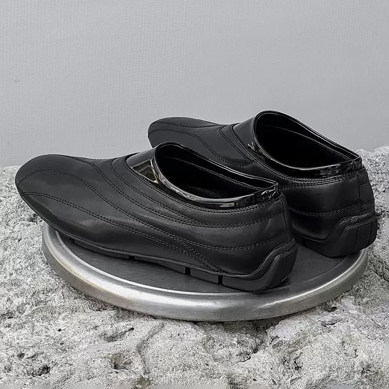 STUDIO slip-on trainer, worn with white trousers